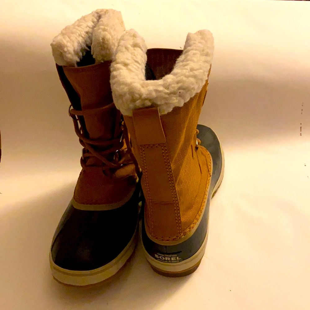 MEN'S CARIBOU™ STACK BOOT like new 
$180.00 RETAIL I PAID